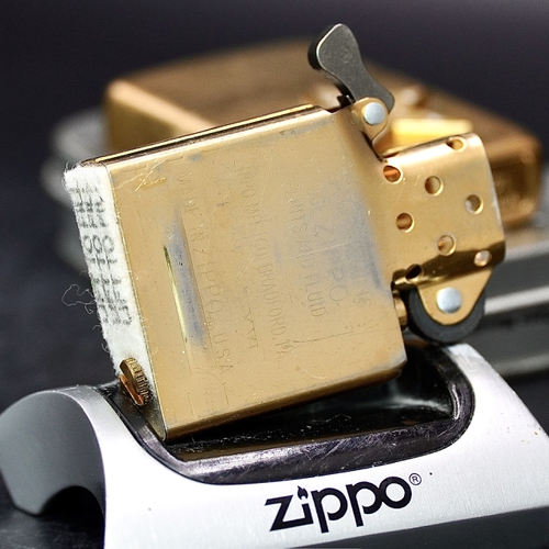 ZIPPO XƯA 2001 - HÀNG XƯA 2000s _ CHỦ ĐỀ COTY 2001