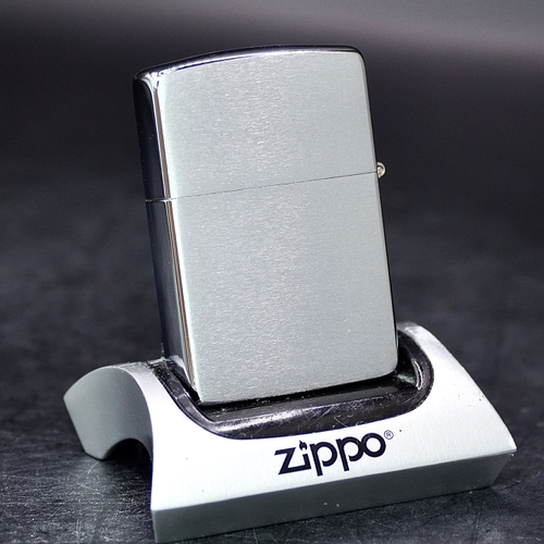 ZIPPO XƯA 1990 - HÀNG XƯA THẬP NIÊN 90s _ CHỦ ĐỀ MILTON KEYNES