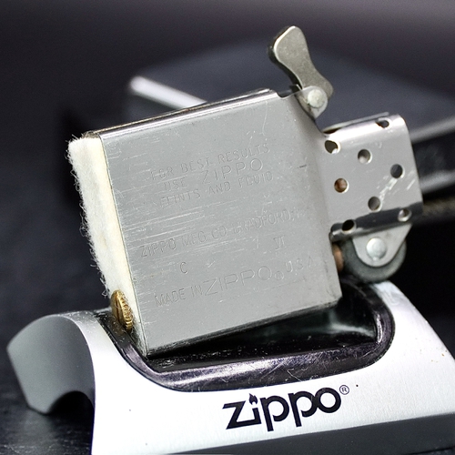 ZIPPO XƯA 1990 - HÀNG XƯA THẬP NIÊN 90s _ CHỦ ĐỀ MILTON KEYNES