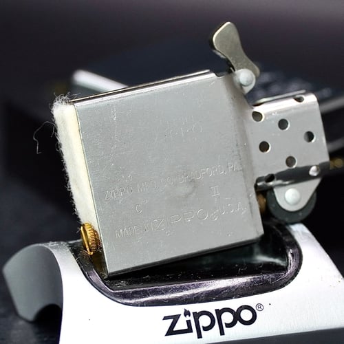 ZIPPO XƯA 1990 - HÀNG XƯA THẬP NIÊN 90s _ CHỦ ĐỀ XE BỌC THÉP