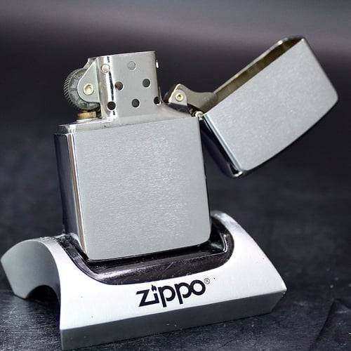 ZIPPO XƯA 1990 - HÀNG XƯA THẬP NIÊN 90s _ CHỦ ĐỀ WILD WEST FAMOUS SHERIFF