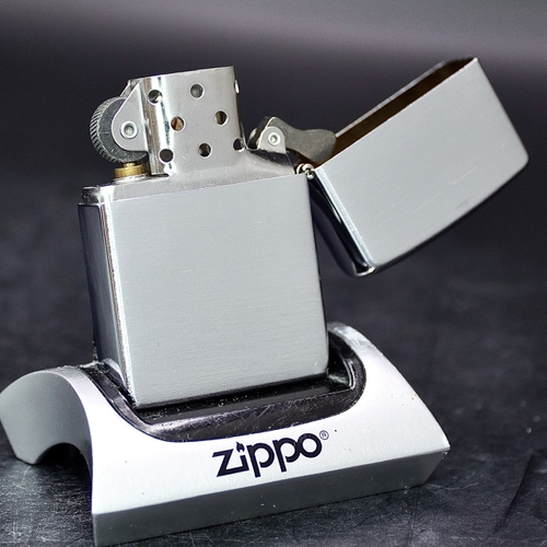 ZIPPO XƯA 2001 - HÀNG XƯA 2000s _ CHỦ ĐỀ NORFOLKLINE