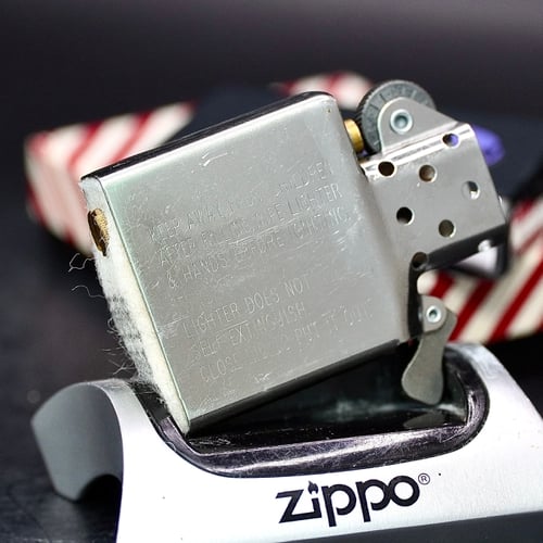 ZIPPO XƯA 1996 - HÀNG XƯA THẬP NIÊN 90s _ CHỦ ĐỀ LOGO TOWN AND COUNTRY
