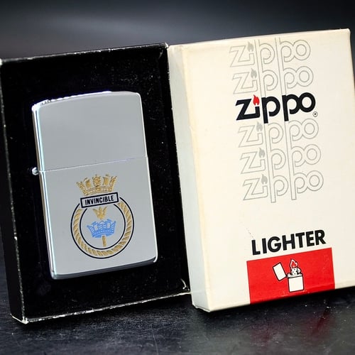 ZIPPO XƯA 1983 - HÀNG XƯA THẬP NIÊN 80s _ CHỦ ĐỀ HUY HIỆU TÀU CHIẾN INVICIBLE
