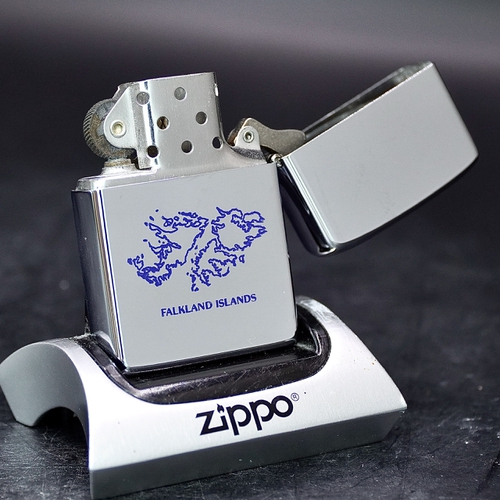 ZIPPO XƯA 1983 - HÀNG XƯA THẬP NIÊN 80s _ CHỦ ĐỀ HUY HIỆU TÀU CHIẾN INVICIBLE