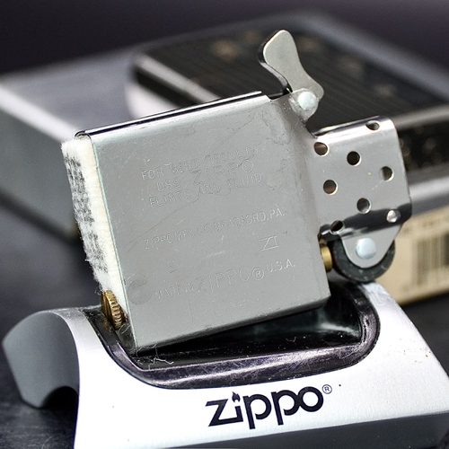 ZIPPO XƯA 1995 - HÀNG XƯA THẬP NIÊN 90s _ CHỦ ĐỀ HOA VĂN MẠ BẠC