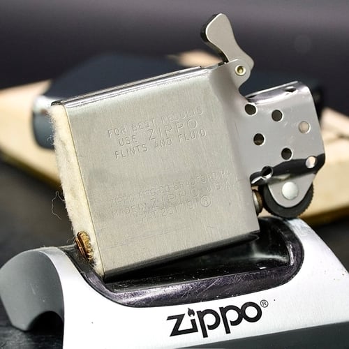 ZIPPO XƯA 1965 - HÀNG XƯA THẬP NIÊN 60s _ CHỦ ĐỀ COLONIAL
