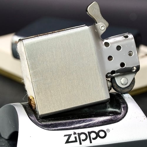 ZIPPO XƯA 1974 - HÀNG XƯA THẬP NIÊN 70s _ CHỦ ĐỀ TƯỞNG NHỚ TRÂN CHÂU CẢNG