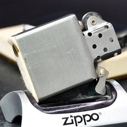 ZIPPO XƯA 1970 - HÀNG XƯA THẬP NIÊN 70s _ CHỦ ĐỀ LOGO TÀU CHIẾN SUMTER LST 1181