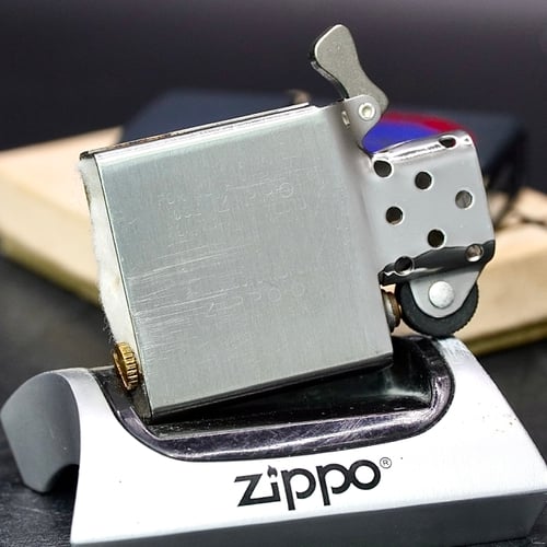 ZIPPO XƯA 1974 - HÀNG XƯA THẬP NIÊN 70s _ CHỦ ĐỀ TUYỂN DỤNG VỆ BINH QUỐC GIA