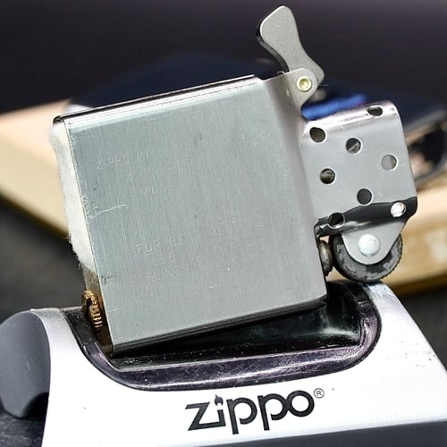 ZIPPO XƯA 1976 - HÀNG XƯA THẬP NIÊN 70s _ CHỦ ĐỀ TÀU CHIẾN IWO JIMA