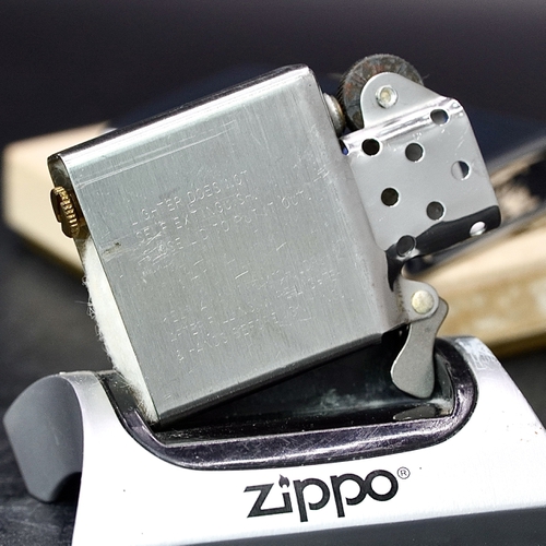 ZIPPO XƯA 1976 - HÀNG XƯA THẬP NIÊN 70s _ CHỦ ĐỀ TÀU CHIẾN IWO JIMA