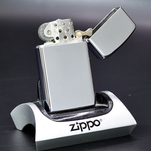 ZIPPO XƯA 1973 - HÀNG XƯA THẬP NIÊN 70s _ CHỦ ĐỀ LACKLAND AIRFORCE BASE