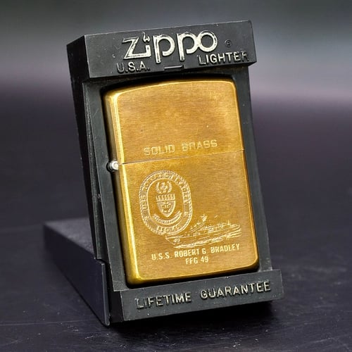 ZIPPO XƯA 32-90 - HÀNG XƯA THẬP NIÊN 90s _ CHỦ ĐỀ TÀU CHIẾN ROBERT BRADLEY FFG 49