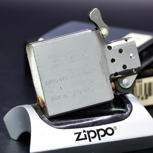 ZIPPO XƯA 1990 - HÀNG XƯA THẬP NIÊN 90s _ CHỦ ĐỀ WHISKEY FACTORY