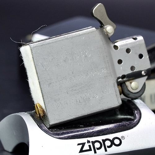 ZIPPO XƯA 1990 - HÀNG XƯA THẬP NIÊN 90s _ CHỦ ĐỀ THỦY QUÂN LỤC CHIẾN