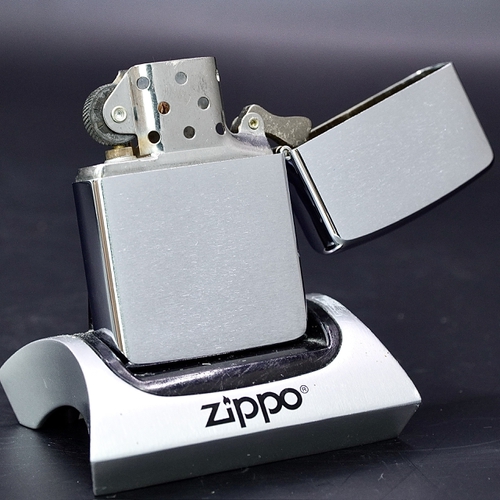ZIPPO XƯA 1990 - HÀNG XƯA THẬP NIÊN 90s _ CHỦ ĐỀ LOGO LỰC LƯỢNG TỰ VỆ NHẬT BẢN