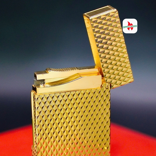 S.T. Dupont Ligne 2 form cao thập niên 1980s. Toàn thân mạ vàng, Vân kim cương tam giác 
