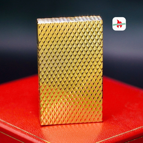S.T. Dupont Ligne 2 form cao thập niên 1980s. Toàn thân mạ vàng, Vân kim cương tam giác 