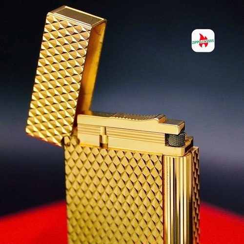 S.T. Dupont Ligne 2 form cao thập niên 1980s. Toàn thân mạ vàng, Vân kim cương tam giác 