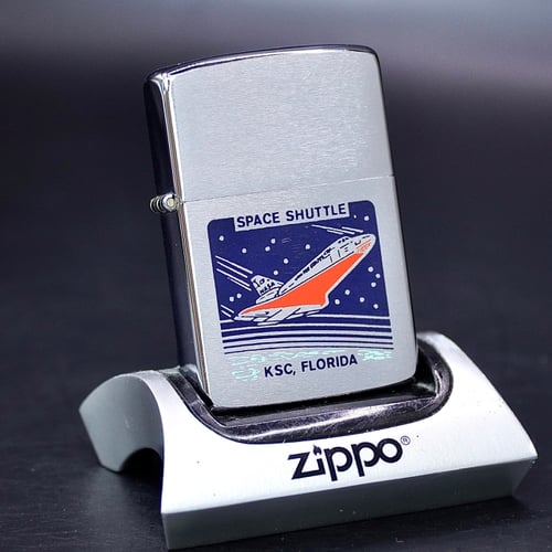 ZIPPO XƯA 1987 - HÀNG XƯA THẬP NIÊN 80s _ CHỦ ĐỀ TRUNG TÂM VŨ TRỤ KENNEDY