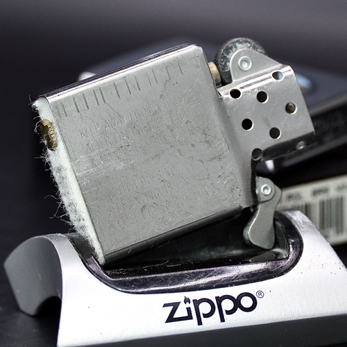 ZIPPO XƯA 1999 - HÀNG XƯA THẬP NIÊN 90s _ CHỦ ĐỀ LOGO TÀU NGẦM HAWKBILL SSN666