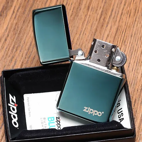 Zippo Chameleon with Zippo Logo