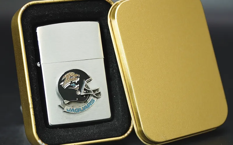 Top những mẫu zippo độc lạ khiến dân chơi phát cuồng