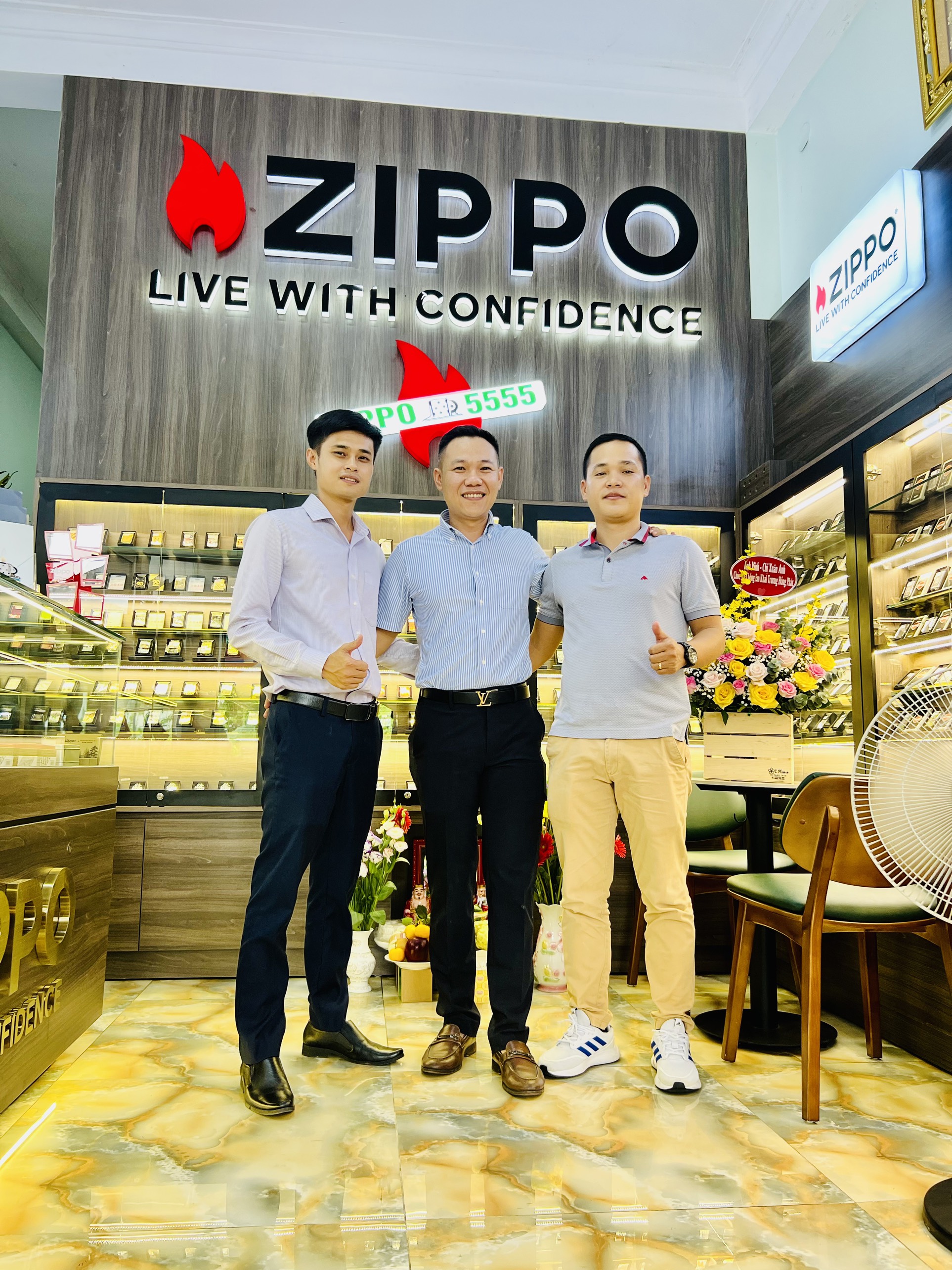 Cửa hàng Zippo 5555 Cửa hàng Zippo 5555