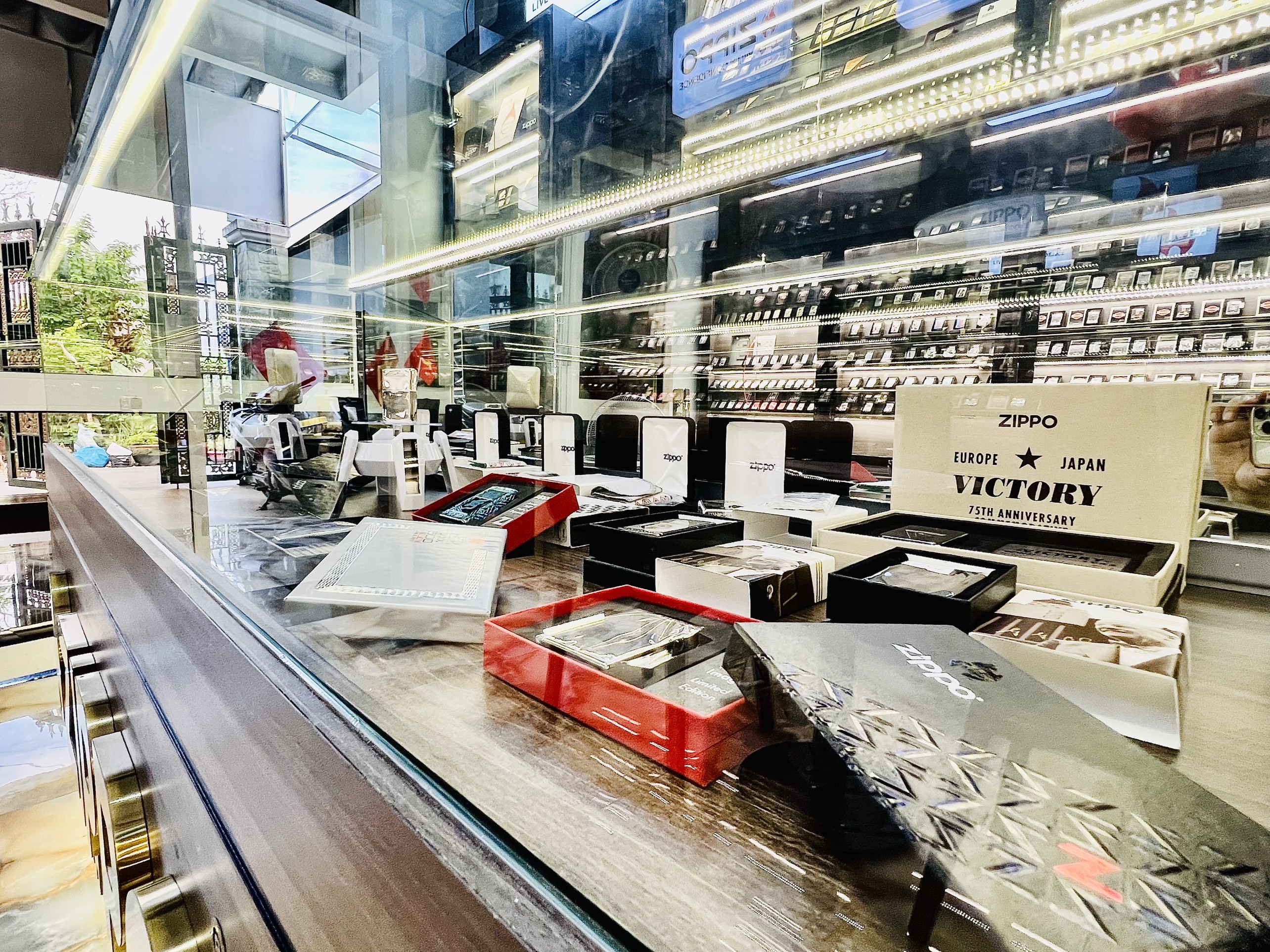 Cửa hàng Zippo 5555 Cửa hàng Zippo 5555