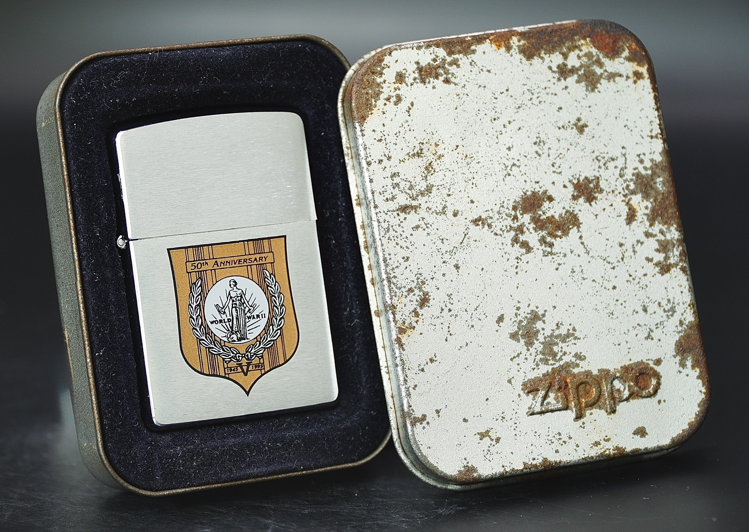 Zippo độc lạ Zippo độc lạ