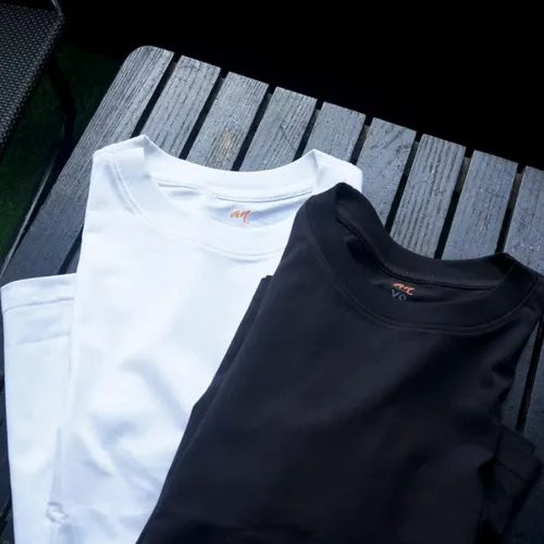 Áo thun Min Tee đen trắng basic | Cotton 100% mềm mát