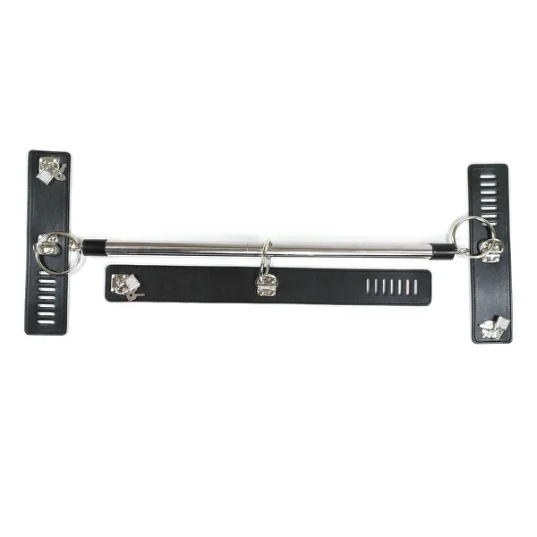 Khóa tay ngang với cổ BDSM
