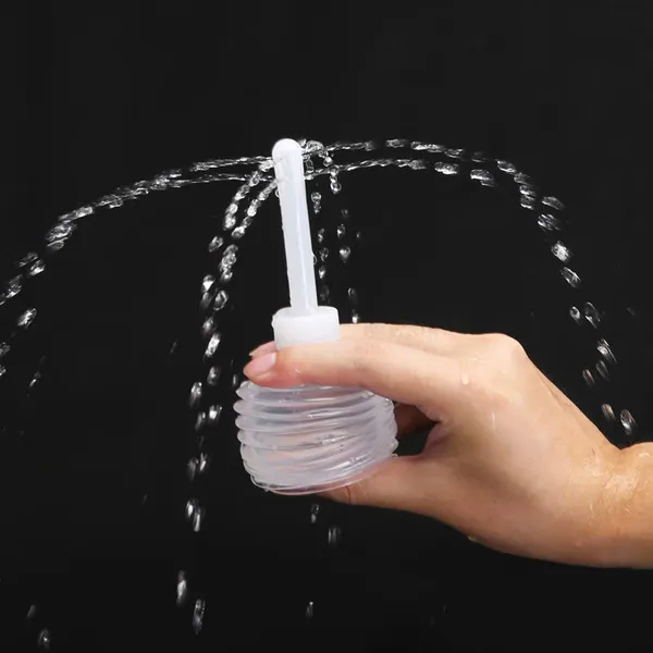 Dụng cụ thụt rửa hậu môn tiện lợi sài 1 lần