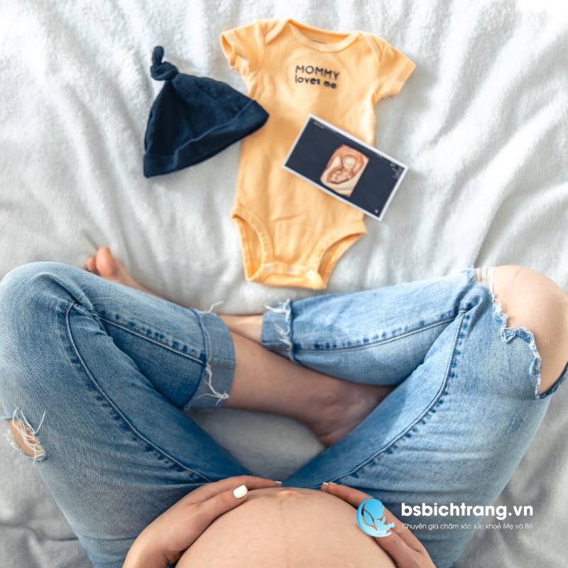 Thai ngoài tử cung có dấu hiệu gì? Chia sẻ từ Bs Bích Trang BMT – Chuyên gia chăm sóc sức khỏe Mẹ và Bé