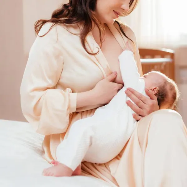 Tầm quan trọng của việc nuôi con bằng sữa mẹ: Kinh nghiệm quý báu từ Bs Bích Trang BMT