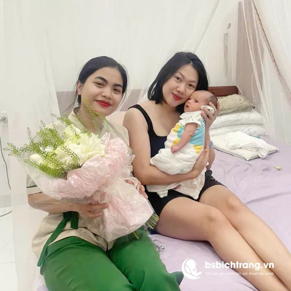 Tầm quan trọng của việc chăm sóc sức khoẻ cho Mẹ sau sinh – Chia sẻ từ Bs Bích Trang BMT
