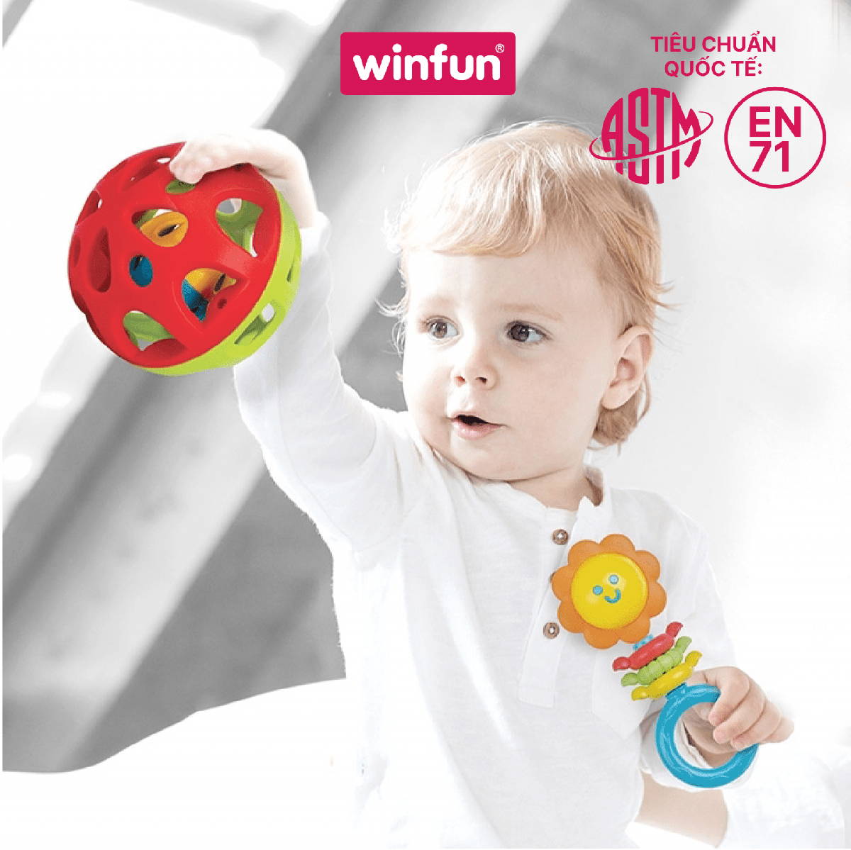 Set quà tặng đồ chơi sơ sinh Winfun 3035-NL – Bộ 4 món đa năng, vừa chơi vừa phát triển kỹ năng Set quà tặng đồ chơi sơ sinh Winfun 3035-NL – Bộ 4 món đa năng, vừa chơi vừa phát triển kỹ năng
