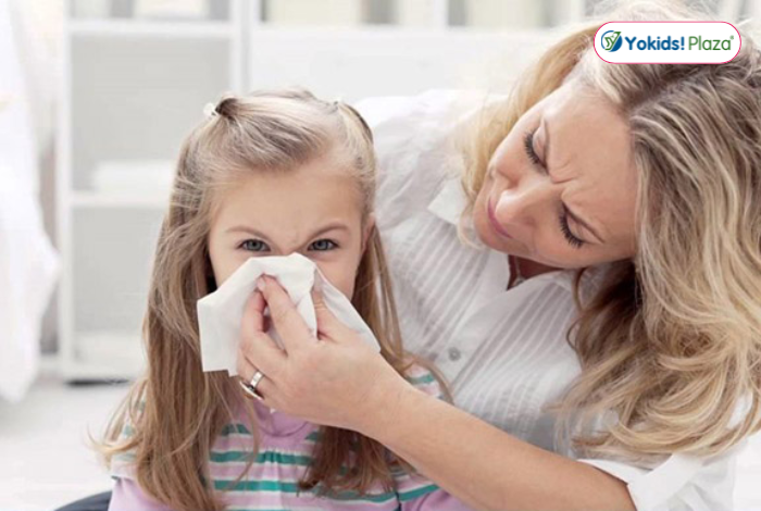 Bé bị viêm mũi dị ứng giao mùa: Dấu hiệu & cách xử lý hiệu quả