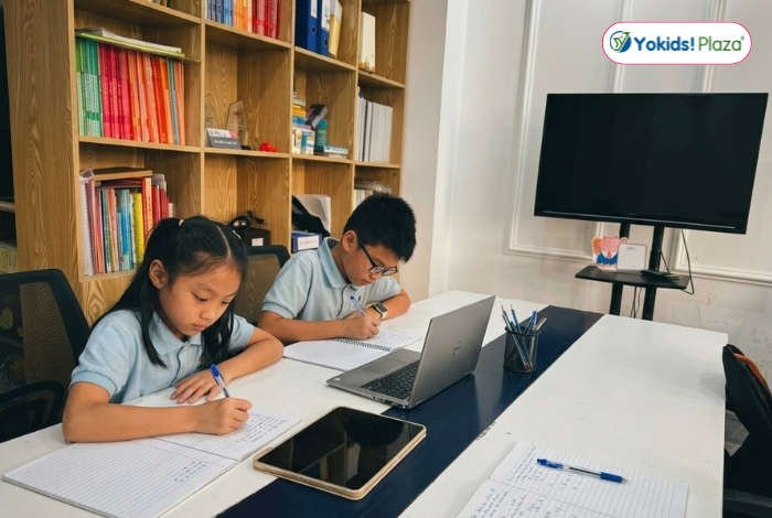 Giữ trẻ sau giờ học Vinhomes Thủ Đức: Giải pháp cho mẹ bận rộn