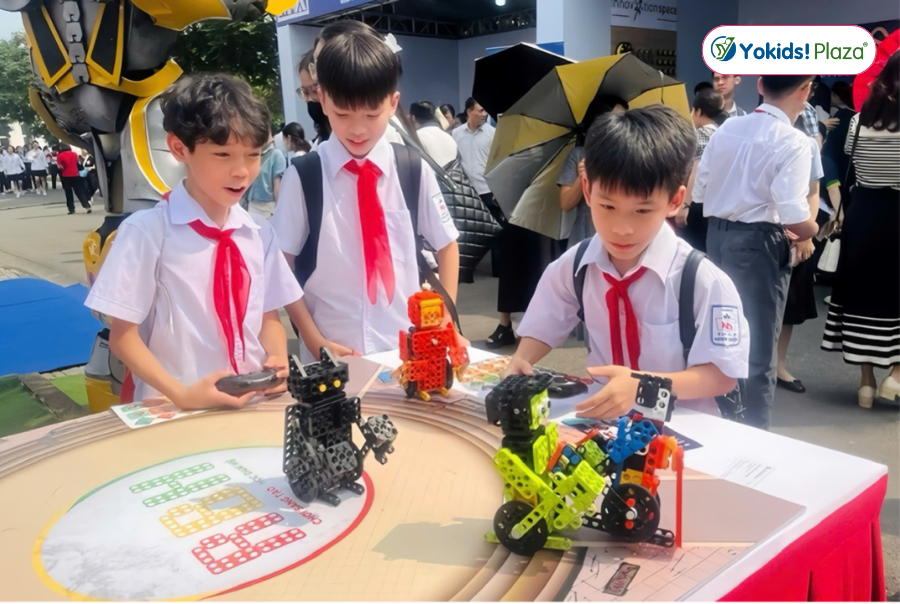 Học STEM Có Khó Không? Cách Giúp Bé Làm Quen Với STEM Dễ Dàng Hơn Học STEM Có Khó Không? Cách Giúp Bé Làm Quen Với STEM Dễ Dàng Hơn