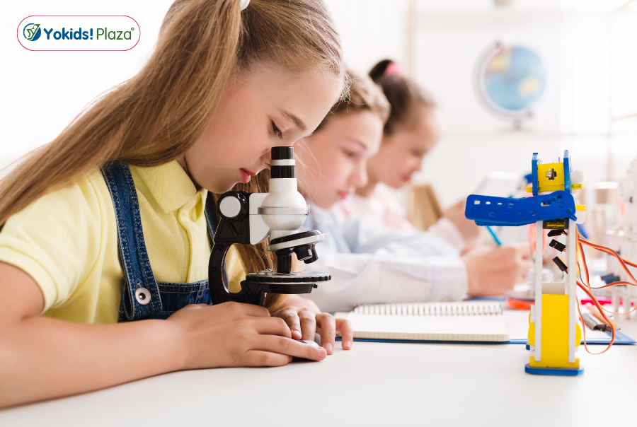 Lợi ích của lớp học STEM cho trẻ em Lợi ích của lớp học STEM cho trẻ em