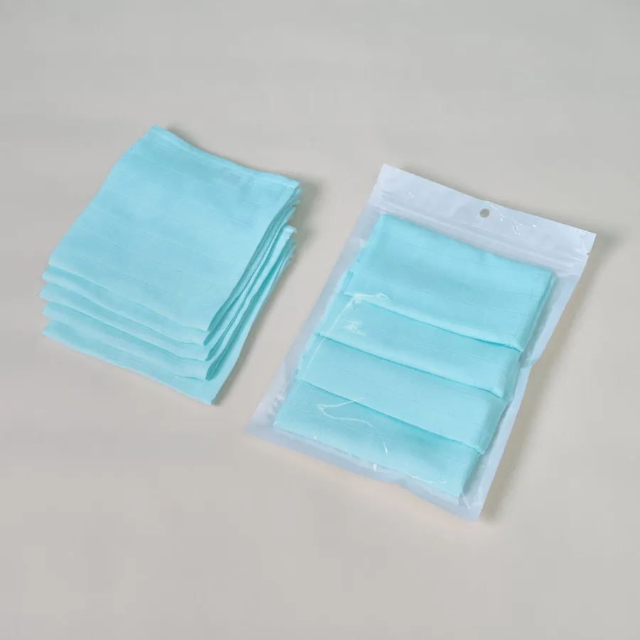 Combo quà tặng mừng đầy tháng mây mềm 0-6 tháng