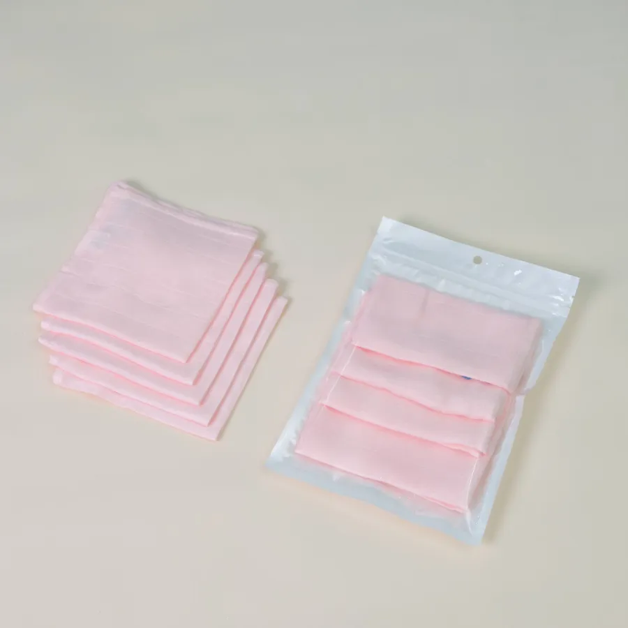 Combo quà tặng mừng đầy tháng mây mềm hồng