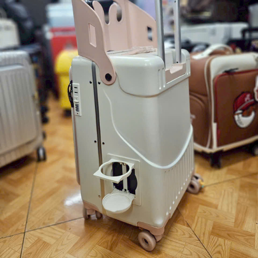 Vali mẹ bỉm có ghế tựa cho bé