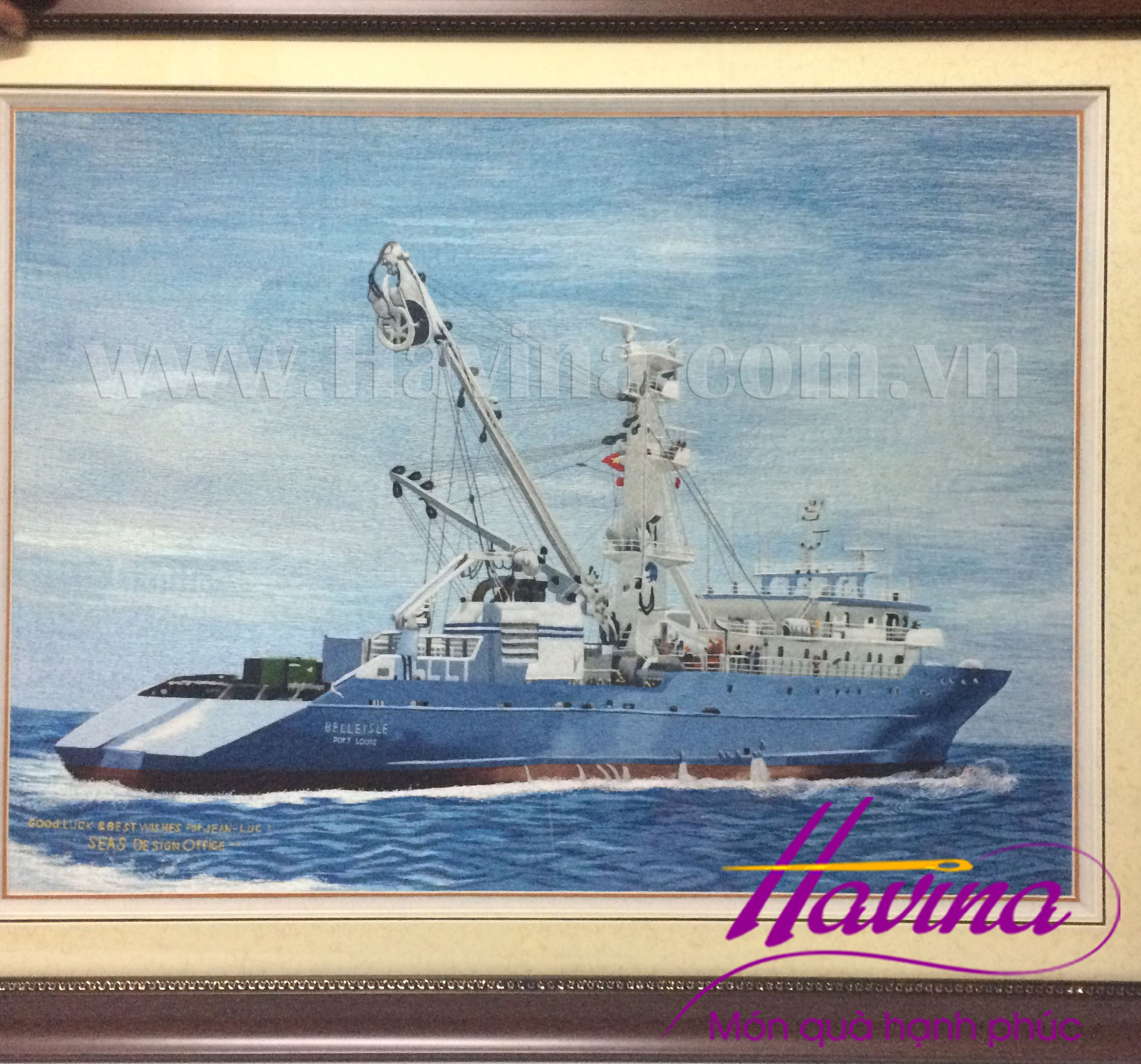 Tranh thêu con tàu