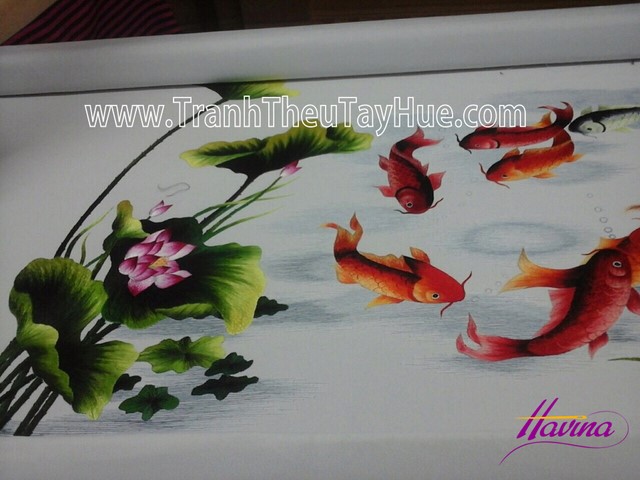 Những nghệ nhân tranh thêu tay Huế đang miệt mài bên khung thêu Những nghệ nhân tranh thêu tay Huế đang miệt mài bên khung thêu