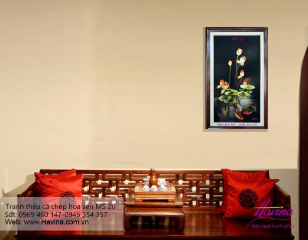 tranh thêu cá chép hoa sen treo phòng khách