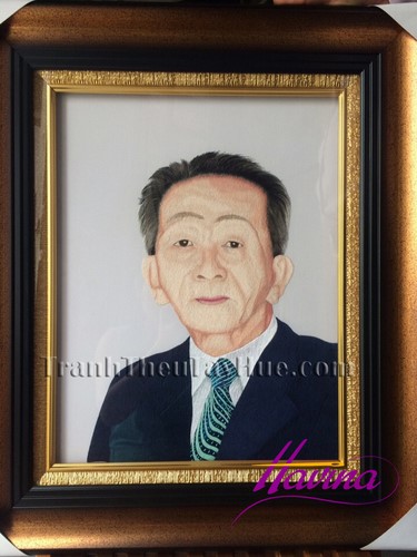 Tranh thêu chân dung mẹ TGĐ Cty Phi Kha Tranh thêu chân dung mẹ TGĐ Cty Phi Kha