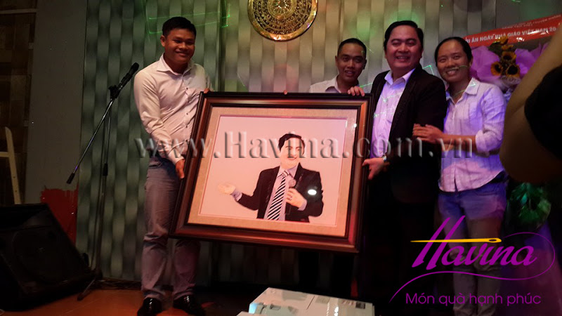 Chân dung thầy Lê Văn Hiển Chân dung thầy Lê Văn Hiển